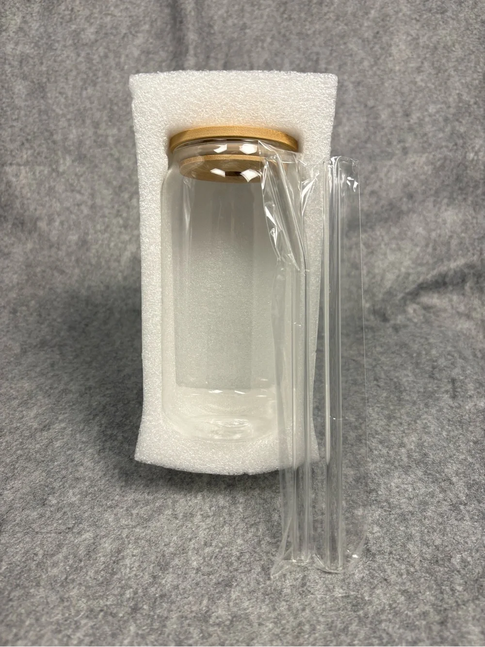 NewEleven 16oz Beer Can Glass with Bamboo Lid & Glass Straws